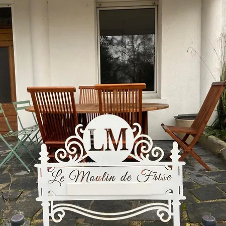 Le Moulin De *
